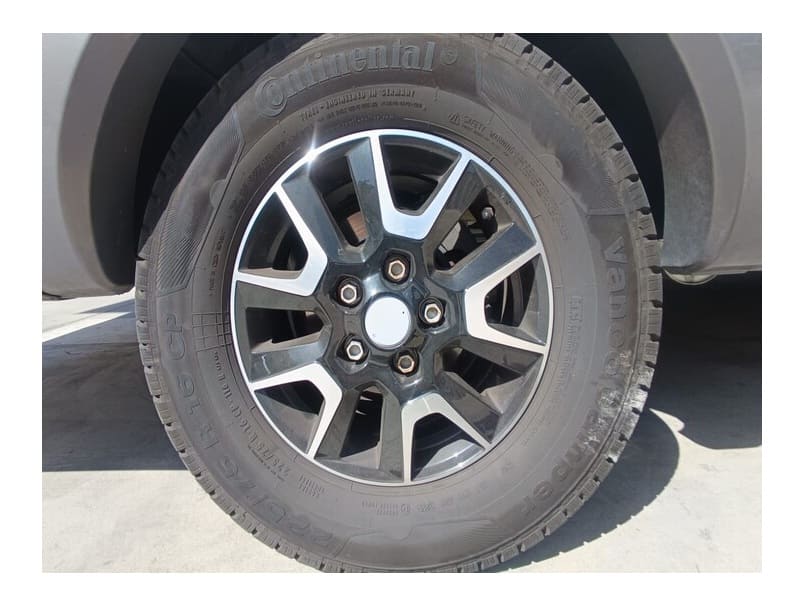 FOTO NEUMATICO CARAVANA